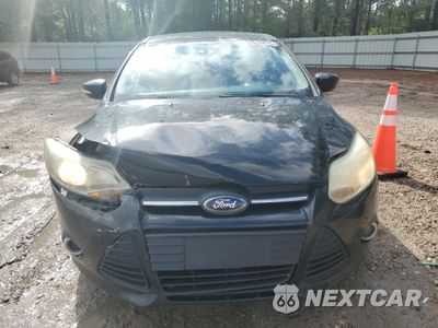Piąte zdjęcie samochodu w środku: 2014 FORD FOCUS SE VIN:1FADP3K22EL338802 - miniatura