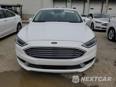 Piąte zdjęcie samochodu w środku: 2018 FORD FUSION SE HYBRID VIN:3FA6P0LU2JR171957 - miniatura