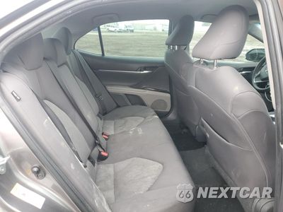 Zdjęcie 10 z 12 samochodu: 2018 TOYOTA CAMRY L VIN:4T1B11HK9JU032937 - miniatura