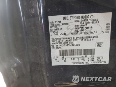 Zdjęcie 14 z 14 samochodu: 2005 FORD F150 VIN:1FTPX12585NB75583 - miniatura