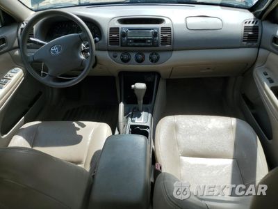 Zdjęcie 8 z 12 samochodu: 2004 TOYOTA CAMRY LE VIN:4T1BE32K14U275560 - miniatura