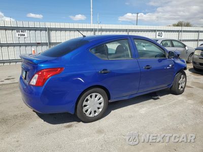 Trzecie zdjęcie samochodu z tyłu: 2014 NISSAN VERSA S VIN:3N1CN7AP1EL850025 - miniatura