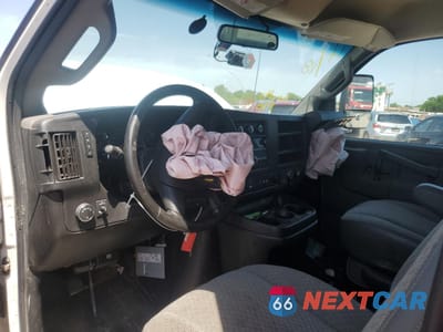 Zdjęcie 8 z 12 samochodu: 2021 CHEVROLET EXPRESS G3500 VIN:1GB0GRF79M1303254 - miniatura