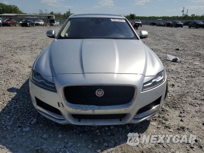 Piąte zdjęcie samochodu w środku: 2016 JAGUAR XF PRESTIGE VIN:SAJBK4BVXGCY11401 - miniatura