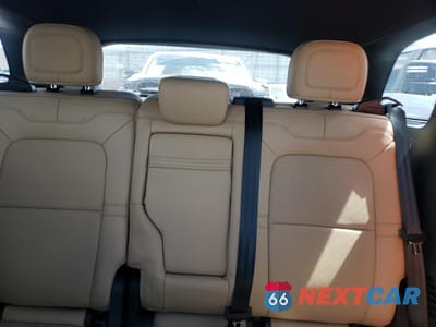 Zdjęcie 10 z 15 samochodu: 2023 LINCOLN CORSAIR RESERVE VIN:5LMCJ2DA3PUL25231 - miniatura