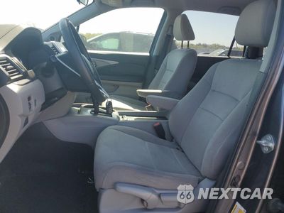 Zdjęcie 7 z 16 samochodu: 2019 HONDA PILOT LX VIN:5FNYF5H14KB047113 - miniatura
