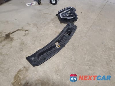 Zdjęcie 13 z 17 samochodu: 2025 CHEVROLET SUBURBAN K1500 Z71 VIN:1GNS6DRD5SR121519 - miniatura