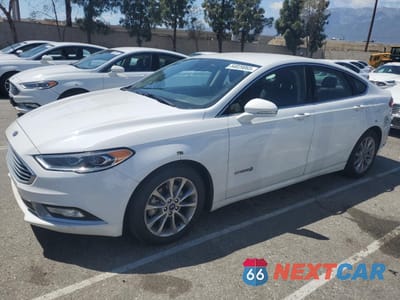 2017 FORD FUSION SE HYBRID 3FA6P0LU5HR409312 - główne zdjęcie licytacji z USA - miniatura