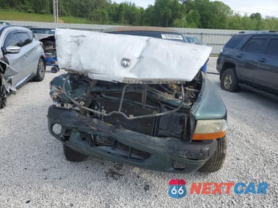 Piąte zdjęcie samochodu w środku: 1999 DODGE DAKOTA VIN:1B7FL26X0XS263086 - miniatura