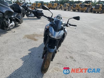 Drugie zdjęcie samochodu z przodu: 2019 KAWASAKI ZR900 VIN:JKAZR2A10KA003391 - miniatura