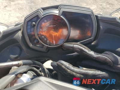 Zdjęcie 7 z 9 samochodu: 2018 KAWASAKI EX650 F VIN:JKAEXEK18JDA13414 - miniatura