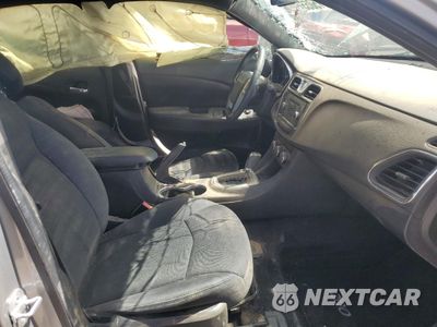 Zdjęcie 7 z 15 samochodu: 2013 CHRYSLER 200 TOURING VIN:1C3CCBBB7DN629833 - miniatura