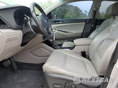 Zdjęcie 7 z 16 samochodu: 2017 HYUNDAI TUCSON LIMITED VIN:KM8J33A29HU311147 - miniatura