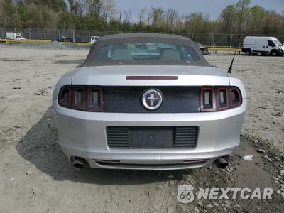 Zdjęcie 6 z 14 samochodu: 2013 FORD MUSTANG VIN:1ZVBP8EM4D5252323 - miniatura