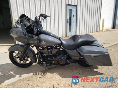 Trzecie zdjęcie samochodu z tyłu: 2022 HARLEY-DAVIDSON FLTRXS VIN:1HD1KTP16NB657197 - miniatura