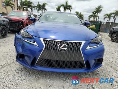 Piąte zdjęcie samochodu w środku: 2016 LEXUS IS 200T VIN:JTHBA1D28G5022184 - miniatura