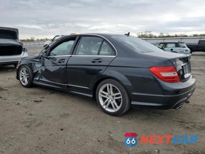 Drugie zdjęcie samochodu z przodu: 2012 MERCEDES-BENZ C 300 4MATIC VIN:WDDGF8BB1CR197616 - miniatura