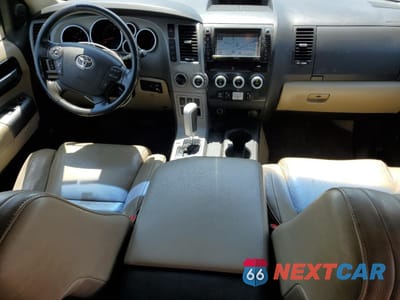 Zdjęcie 8 z 13 samochodu: 2010 TOYOTA SEQUOIA LIMITED VIN:5TDJW5G14AS033225 - miniatura