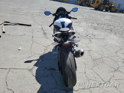 Czwarte zdjęcie samochodu z boku: 2021 BMW S 1000 RR VIN:WB10E2305M6E51808 - miniatura