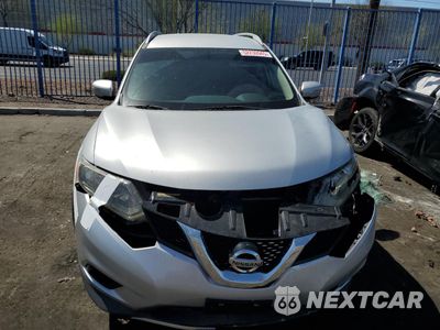 Piąte zdjęcie samochodu w środku: 2014 NISSAN ROGUE S VIN:5N1AT2MV1EC753678 - miniatura