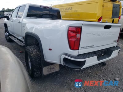 Drugie zdjęcie samochodu z przodu: 2021 CHEVROLET SILVERADO K3500 HIGH COUNTRY VIN:1GC4YVEY2MF214299 - miniatura