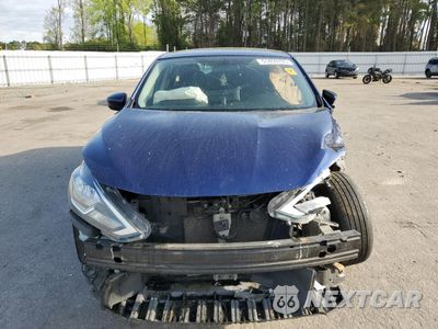 Piąte zdjęcie samochodu w środku: 2017 NISSAN SENTRA S VIN:3N1AB7AP9HY332123 - miniatura