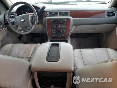 Zdjęcie 8 z 13 samochodu: 2012 CHEVROLET SUBURBAN C1500 LT VIN:1GNSCJE0XCR130955 - miniatura