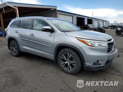 Czwarte zdjęcie samochodu z boku: 2016 TOYOTA HIGHLANDER XLE VIN:5TDJKRFHXGS278458 - miniatura