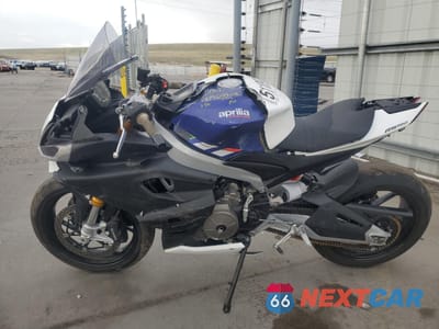 Trzecie zdjęcie samochodu z tyłu: 2024 APRILIA RS 660 VIN:ZD4KSUG00RS002501 - miniatura