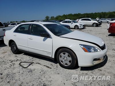 Czwarte zdjęcie samochodu z boku: 2007 HONDA ACCORD LX VIN:1HGCM56457A080152 - miniatura