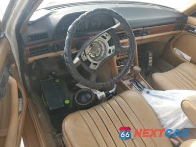 Zdjęcie 8 z 12 samochodu: 1982 MERCEDES-BENZ 300 SD VIN:WDBCB20A5BB000492 - miniatura