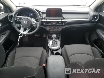 Zdjęcie 8 z 15 samochodu: 2019 KIA FORTE GT LINE VIN:3KPF34AD3KE072847 - miniatura