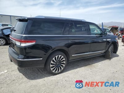 Trzecie zdjęcie samochodu z tyłu: 2023 LINCOLN NAVIGATOR L BLACK LABEL VIN:5LMJJ3TG3PEL16168 - miniatura