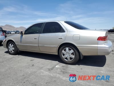 Drugie zdjęcie samochodu z przodu: 2000 TOYOTA CAMRY CE VIN:JT2BG22K7Y0476345 - miniatura