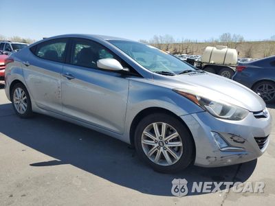 Czwarte zdjęcie samochodu z boku: 2015 HYUNDAI ELANTRA SE VIN:5NPDH4AE9FH586267 - miniatura