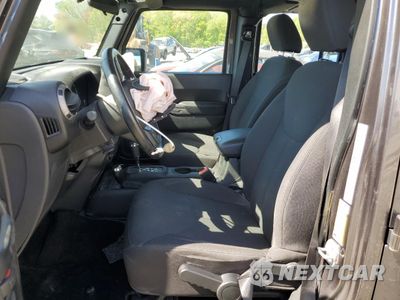 Zdjęcie 7 z 13 samochodu: 2017 JEEP WRANGLER UNLIMITED SPORT VIN:1C4BJWDG6HL722762 - miniatura