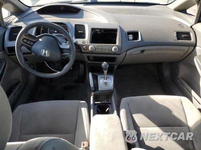 Zdjęcie 8 z 12 samochodu: 2006 HONDA CIVIC LX VIN:1HGFA16526L065411 - miniatura
