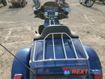 Zdjęcie 6 z 9 samochodu: 2017 HARLEY-DAVIDSON FLHTCUTG TRI GLIDE ULTRA VIN:1HD1MAD12HB860885 - miniatura