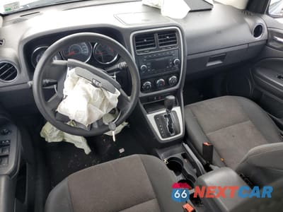 Zdjęcie 8 z 15 samochodu: 2012 DODGE CALIBER SXT VIN:1C3CDWDA5CD531610 - miniatura