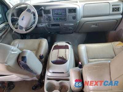 Zdjęcie 8 z 13 samochodu: 2003 FORD EXCURSION LIMITED VIN:1FMSU43P03ED13615 - miniatura