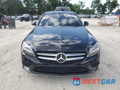 Piąte zdjęcie samochodu w środku: 2021 MERCEDES-BENZ C 300 VIN:W1KWF8DB0MR651185 - miniatura