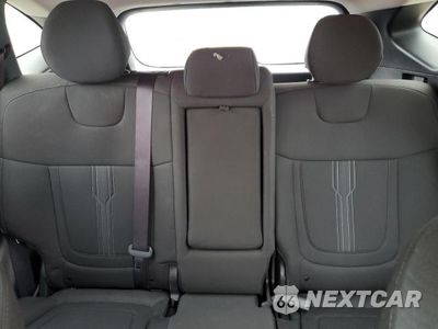 Zdjęcie 10 z 13 samochodu: 2023 HYUNDAI TUCSON SEL VIN:5NMJBCAE5PH275819 - miniatura