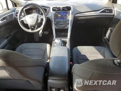 Zdjęcie 8 z 12 samochodu: 2019 FORD FUSION SE VIN:3FA6P0LU7KR285132 - miniatura