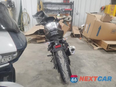 Czwarte zdjęcie samochodu z boku: 2023 KAWASAKI ZR900 F VIN:ML5ZRDF14PDA63008 - miniatura