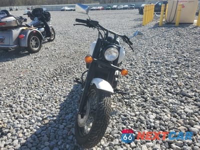 Drugie zdjęcie samochodu z przodu: 2019 HONDA VT750 C2B VIN:JH2RC5373KK900426 - miniatura