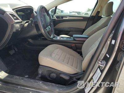 Zdjęcie 7 z 12 samochodu: 2020 FORD FUSION S VIN:3FA6P0G70LR266251 - miniatura