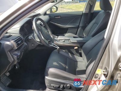 Zdjęcie 7 z 16 samochodu: 2018 LEXUS IS 300 VIN:JTHC81D27J5030249 - miniatura