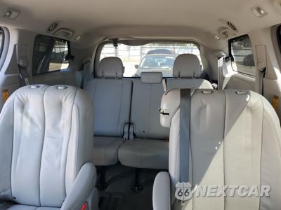 Zdjęcie 10 z 16 samochodu: 2014 TOYOTA SIENNA XLE VIN:5TDYK3DC0ES486882 - miniatura