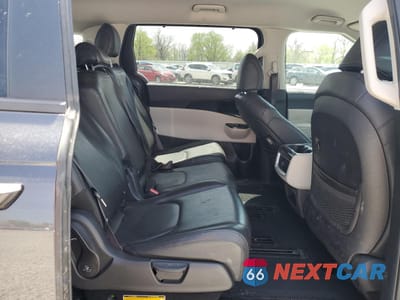 Zdjęcie 11 z 17 samochodu: 2022 KIA CARNIVAL EX VIN:KNDNC5H38N6096327 - miniatura
