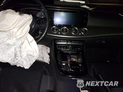 Zdjęcie 8 z 12 samochodu: 2017 MERCEDES-BENZ E 300 VIN:WDDZF4JB2HA015446 - miniatura